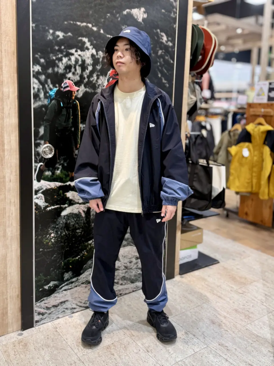 ニューエラ オーバーサイズド パイピング トラックジャケット メンズ