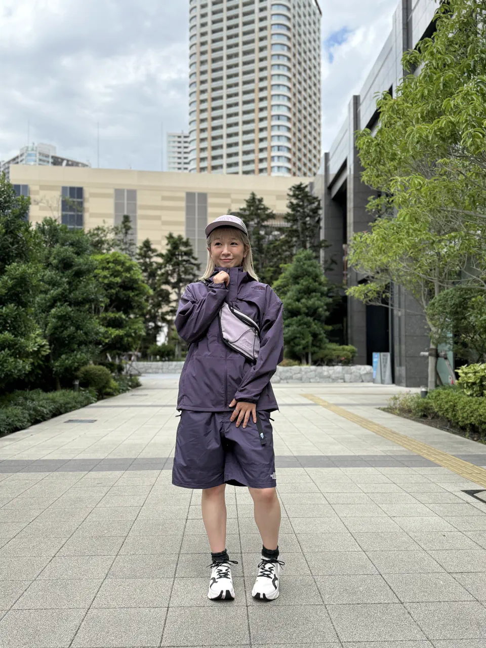 LOOK 01 - 1