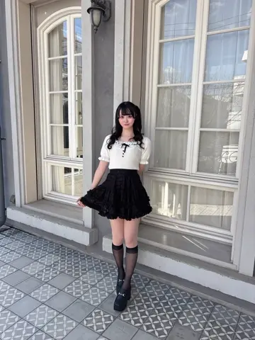 完売品☆ evelyn 胸元レースラメニット ブラック 755236_171312_1_t_360_20250409