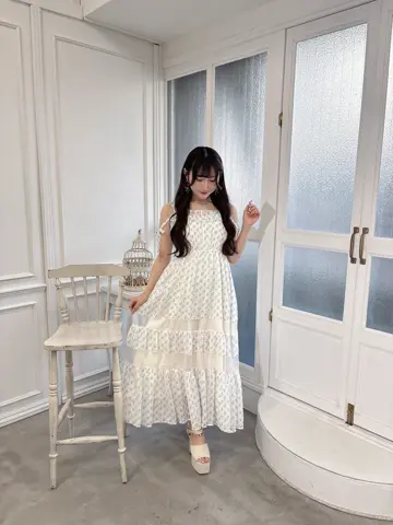 ※今期完売新品★evelyn ビジューリボンキャミOP リボンバルーンキャミOP｜evelyn（エブリン）公式通販サイト