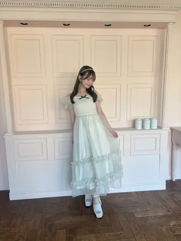 evelyn ビジューオフショルOP デニム ワンピース 白 evelyn デニムワンピース evelyn ビジューオフショルOP デニム