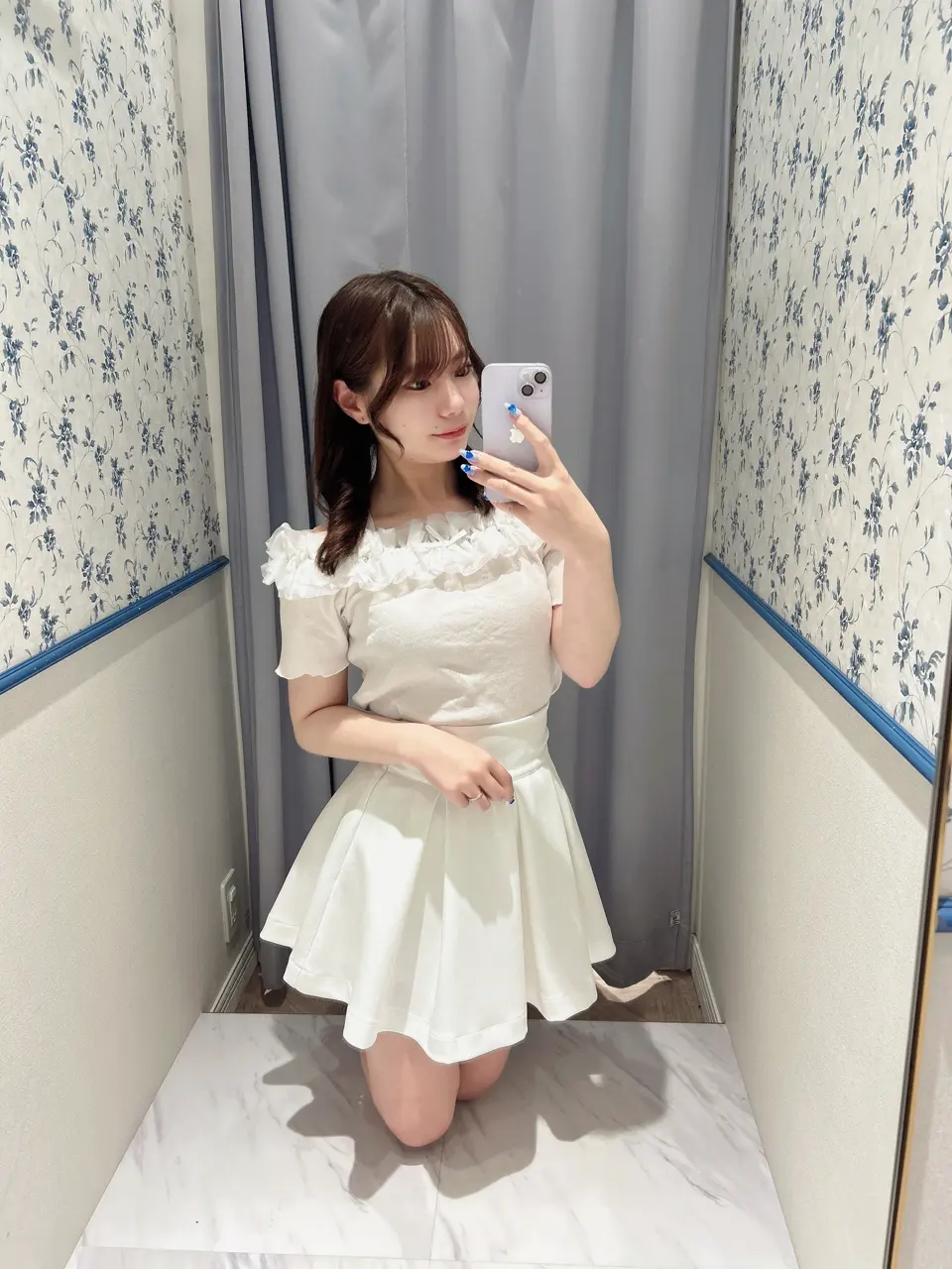 evelyn ビジューオフショルOP デニム ワンピース 白 ワンピース evelyn