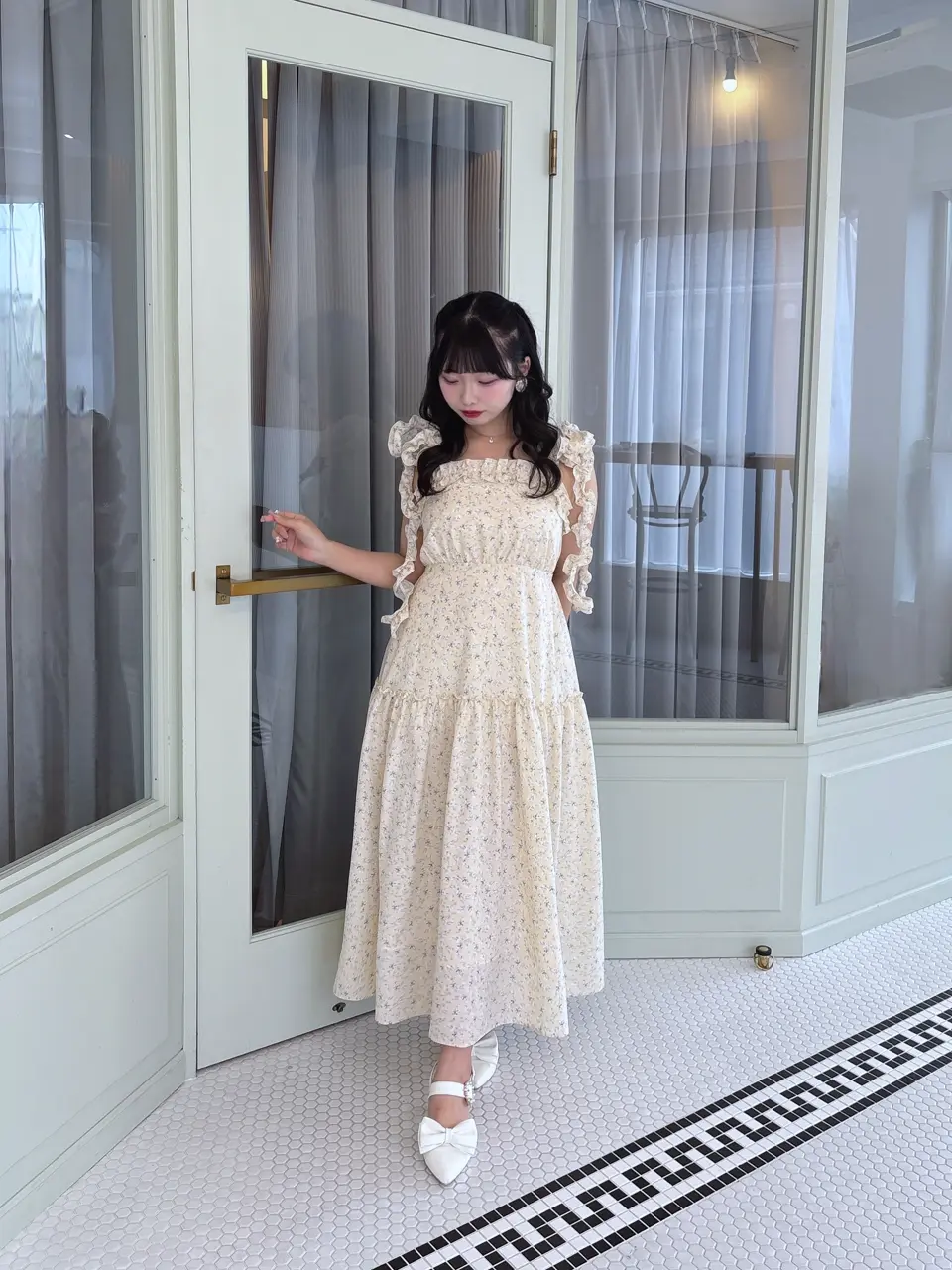 evelyn 肩開きフリルOP 本日限定価格 evelyn 肩開きフリルOP