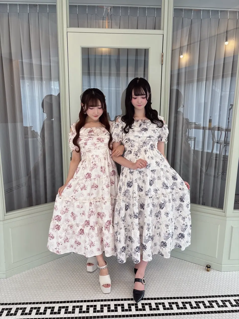 evelyn エブリン スクエアフリル花柄OP 即日配送可能 スクエアフリル花柄OP|evelyn(エブリン)公式通販サイト
