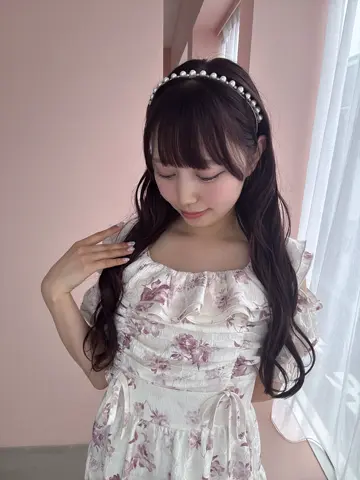 evelyn スクエアフリル花柄op エブリン スクエアフリル花柄OP｜evelyn（エブリン）公式通販サイト