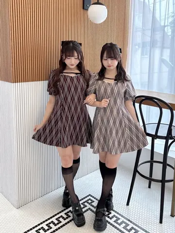 オリジナルチェックフレアワンピース｜evelyn（エブリン）公式通販サイト