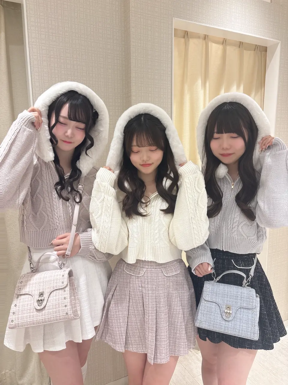 美品★Rene ニットパーカー アセテートBLEND フリル フェミニン 36 美品☆Rene ニットパーカー アセテートBLEND フリル フェミニン