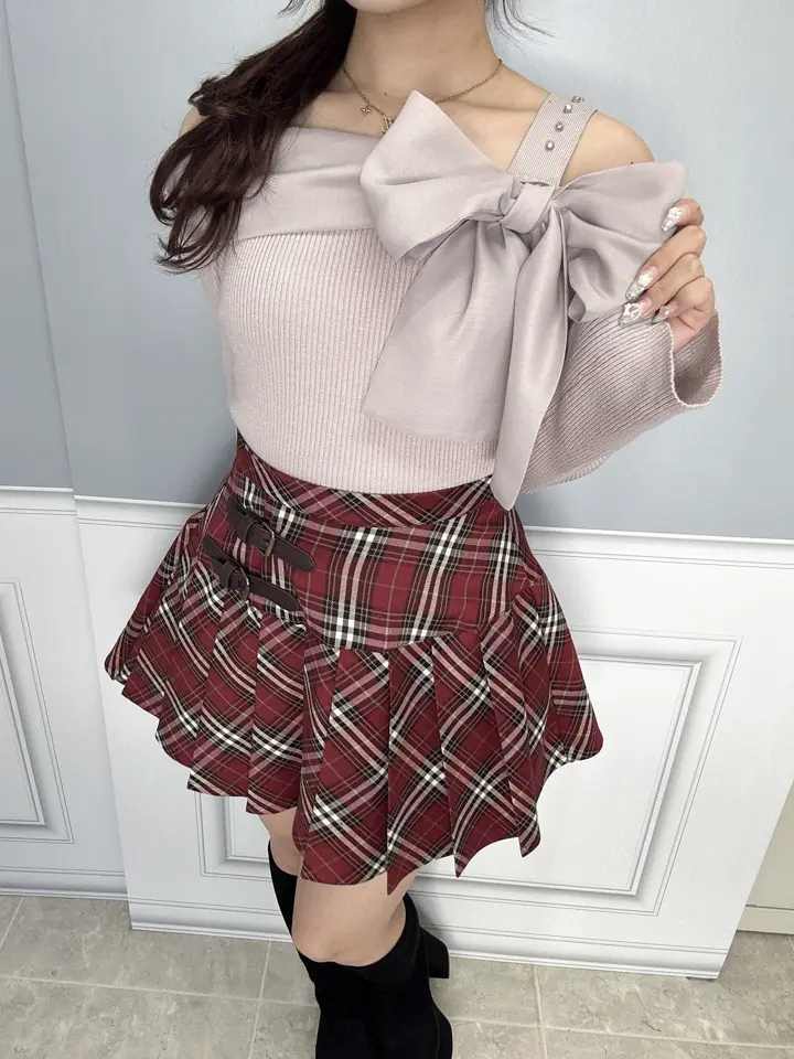 オフショルリボンニット｜evelyn（エブリン）公式通販サイト