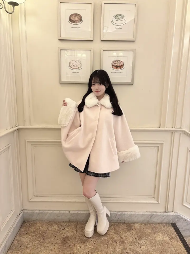 ビジューポンチョコート｜evelyn（エブリン）公式通販サイト