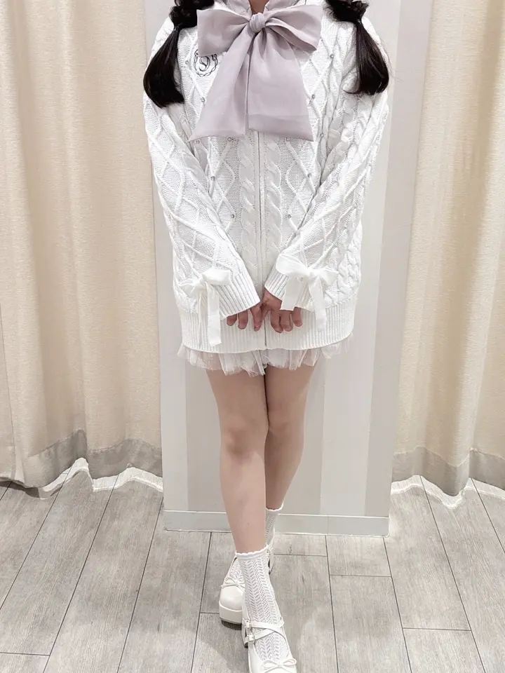 ビジューケーブルパーカー｜evelyn（エブリン）公式通販サイト