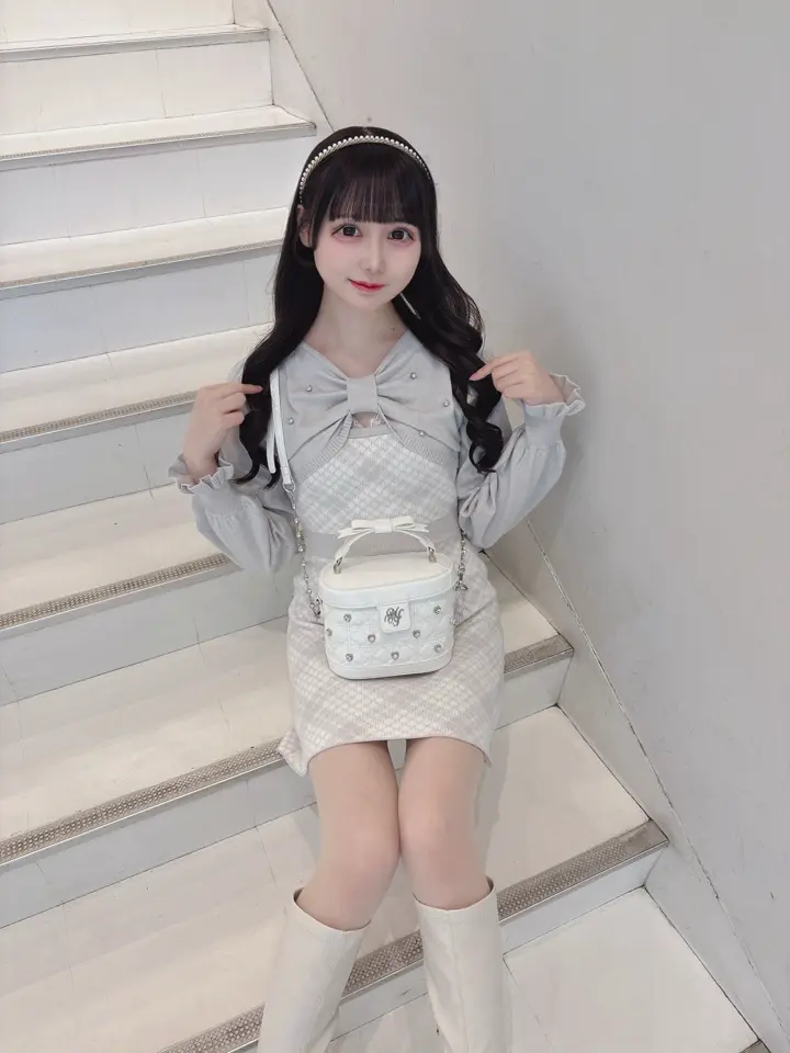 長袖チェックリボンニット｜evelyn（エブリン）公式通販サイト