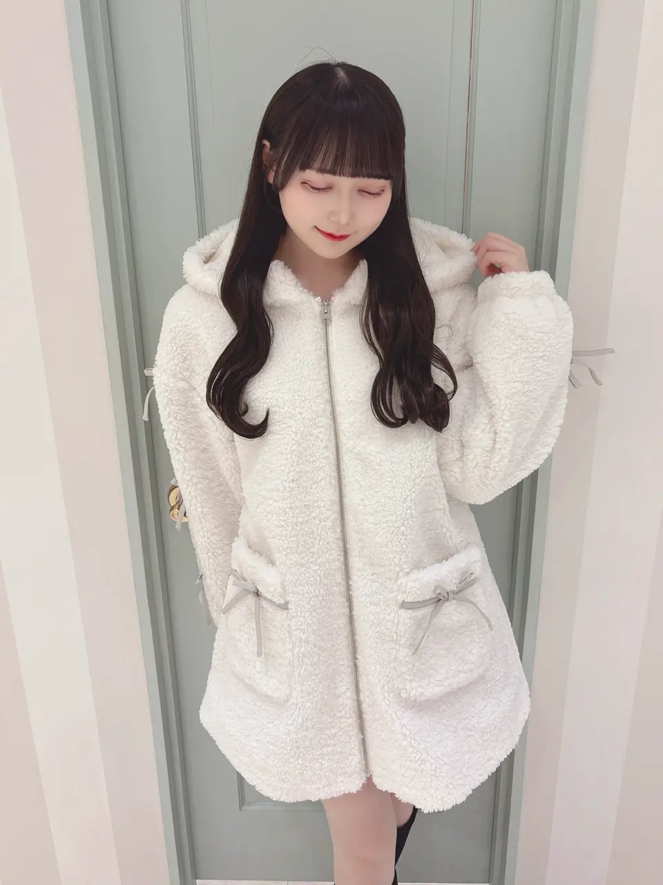 リボンボアコート｜evelyn（エブリン）公式通販サイト