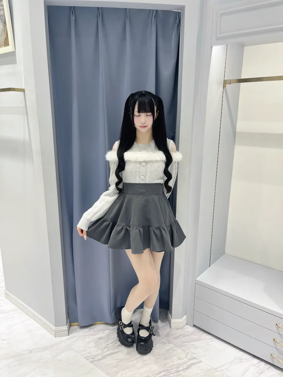 evelyn 厚底リボンローファー ホワイト evelyn 厚底リボンローファー ホワイト 厚底チャームローファー