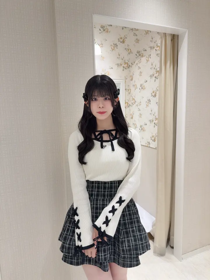 袖レースアップニット｜evelyn（エブリン）公式通販サイト