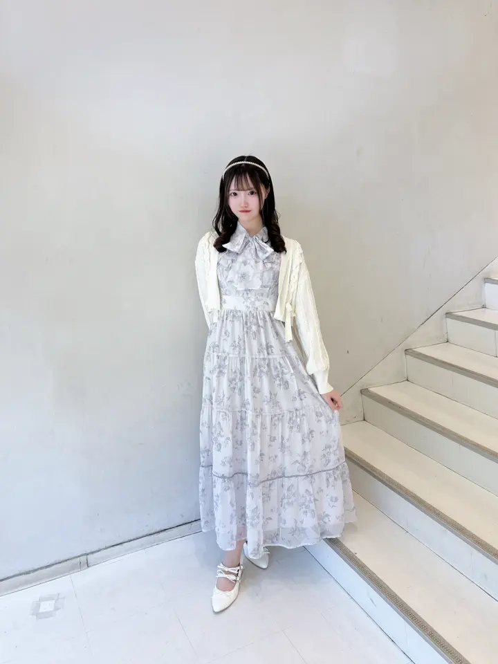 ラメフリルギャザー花柄ワンピース｜evelyn（エブリン）公式通販サイト