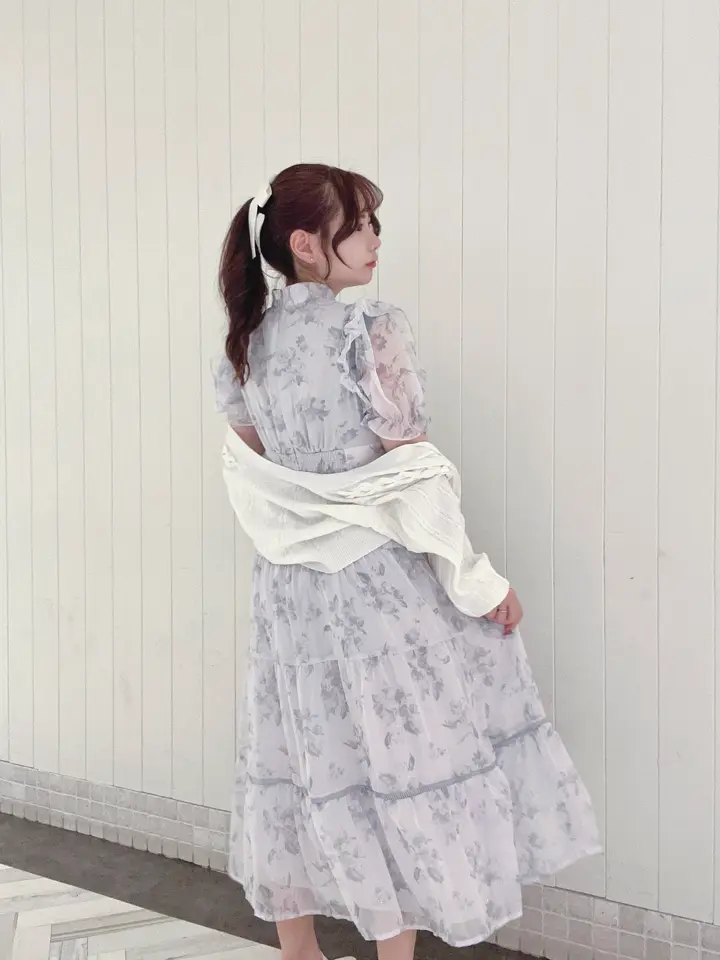 ラメフリルギャザー花柄ワンピース｜evelyn（エブリン）公式通販サイト