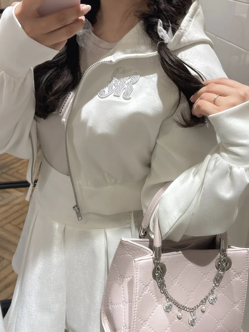 【値下げ交渉⭕️】2025 evelyn ビジューコート evelyn ビジューコート2025 さえこさんコート - メルカリ