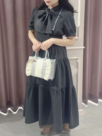 今季新作 Anmille シャンブレーリボンワンピース ブラック シャンブレーリボンOP｜evelyn（エブリン）公式通販サイト