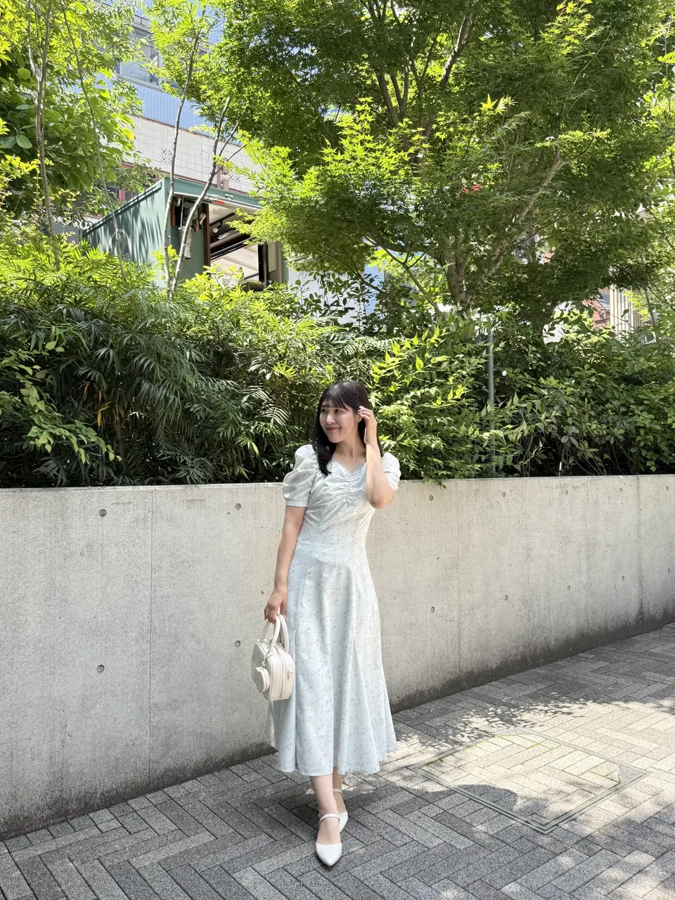 【HELENE PARIS】angel lettering cubic long sleeve / 追跡付 バックレースアップフラワーOP|evelyn(エブリン)公式通販サイト