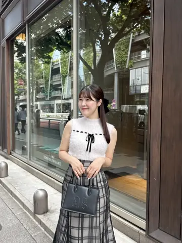 フェザーノースリーブトップス｜evelyn（エブリン）公式通販サイト