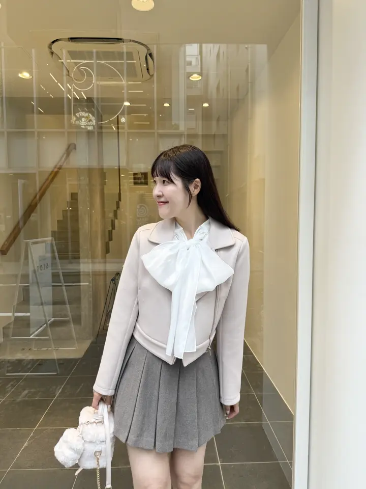 evelyn ハートスタッズライダース ホワイト evelyn ハートスタッズ