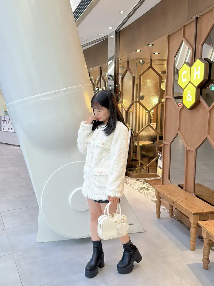 ゴールドボタンファーコート｜evelyn（エブリン）公式通販サイト