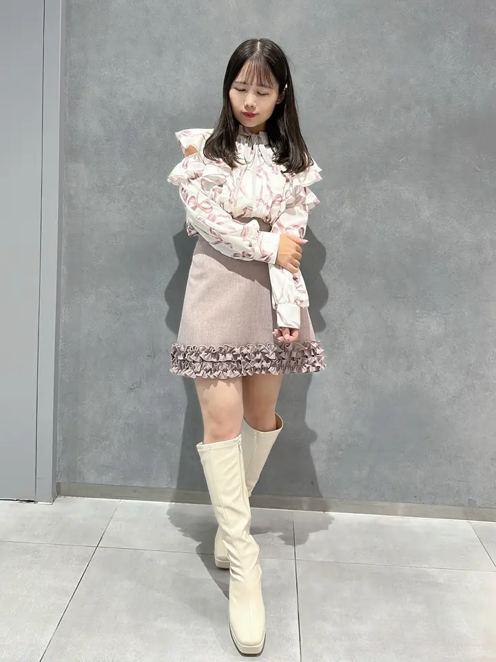 裾フリルミニスカート｜evelyn（エブリン）公式通販サイト