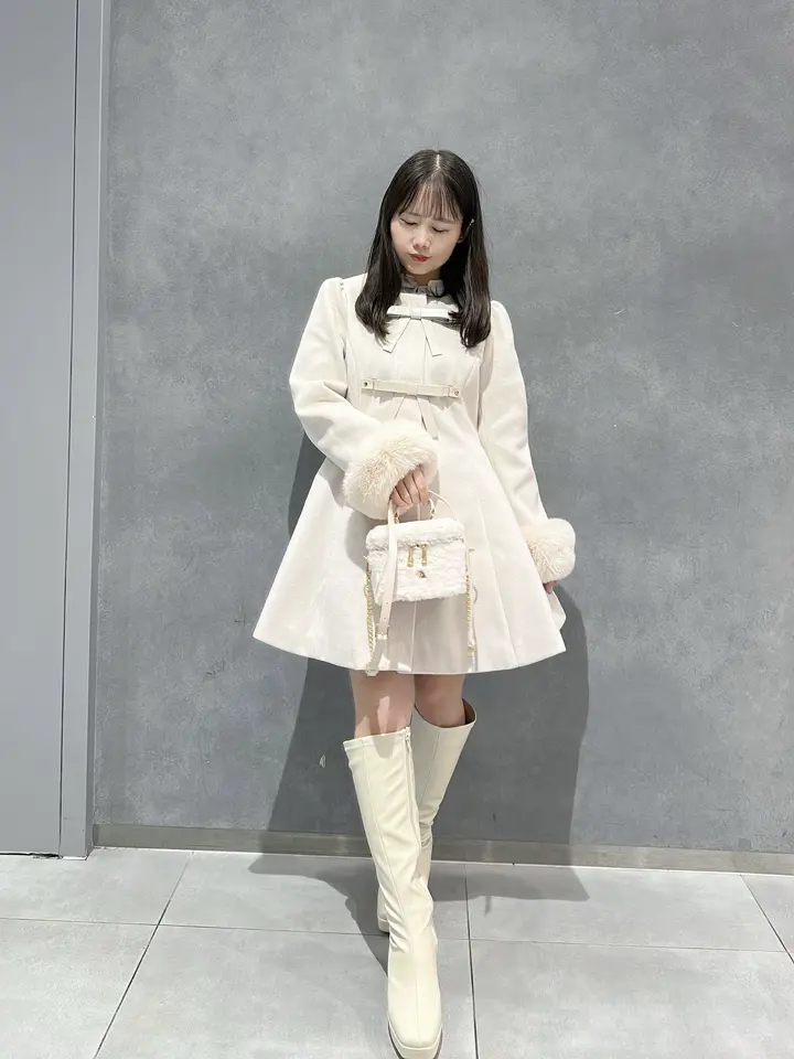 リボンフレアノーカラーコート｜evelyn（エブリン）公式通販サイト