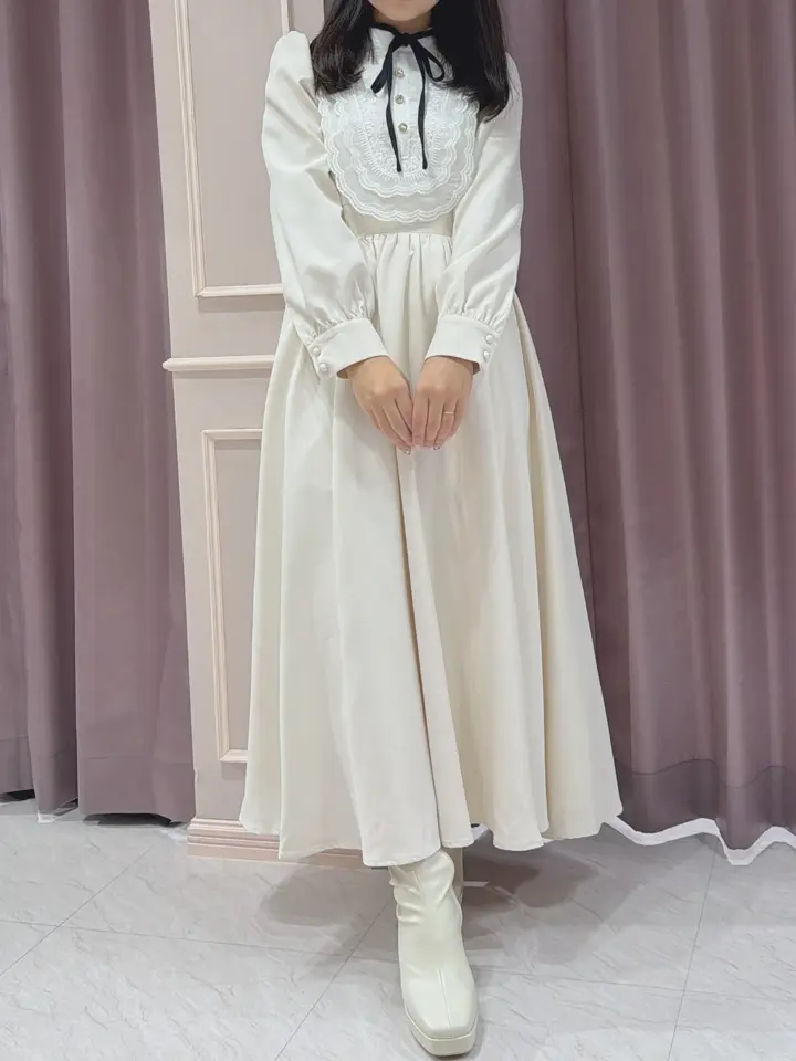 ヨークビジューフレアワンピース｜An MILLE（アンミール）公式通販サイト