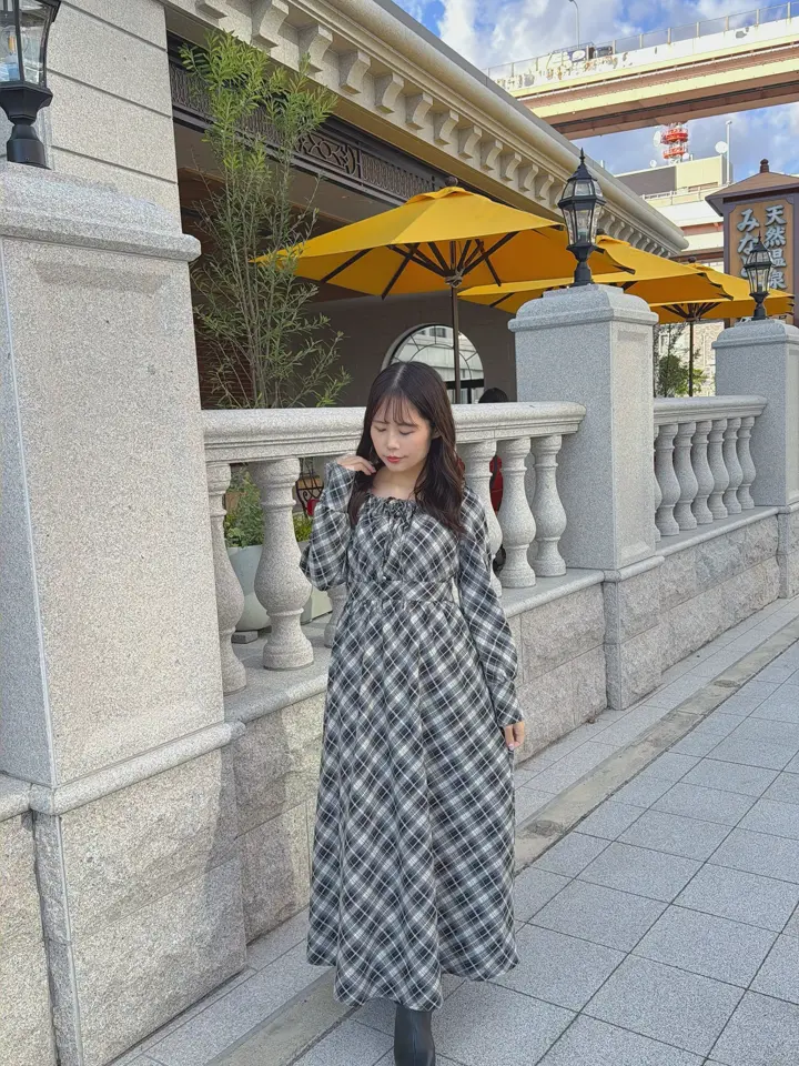 スクエアネックフレアワンピース｜evelyn（エブリン）公式通販サイト