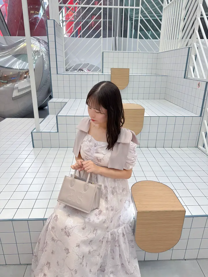 リボンオフショルフラワーワンピース｜evelyn（エブリン）公式通販サイト