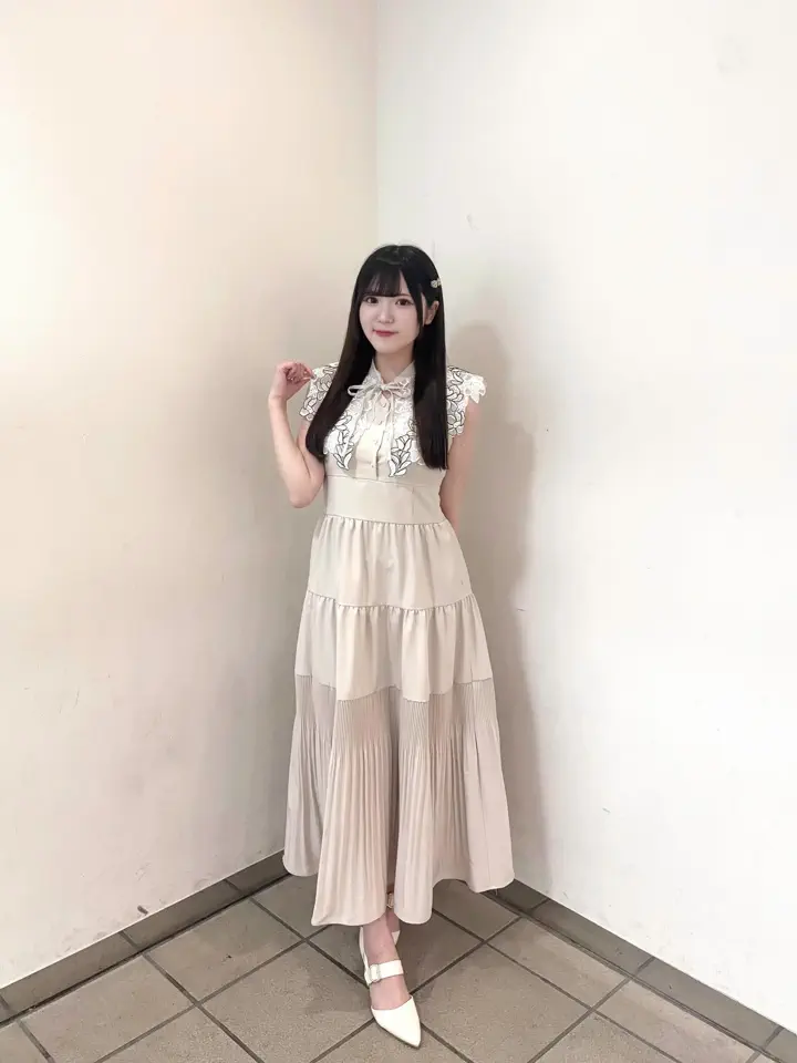 レース襟ティアードプリーツワンピース｜evelyn（エブリン）公式通販サイト