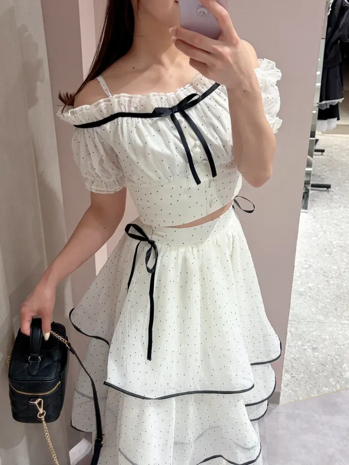 AnMILLE アンミール オフショルTPxヘムレイヤードSK セットアップ 白 オフショルトップス×ヘムレイヤードスカート セット｜evelyn