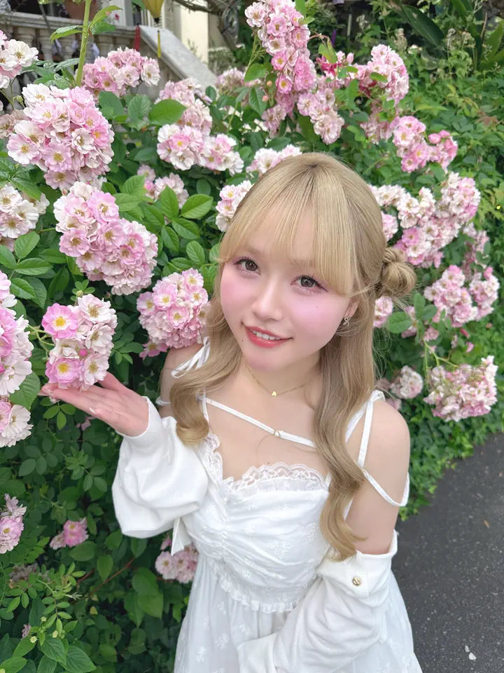 デザインストラップキャミワンピース｜evelyn（エブリン）公式通販サイト