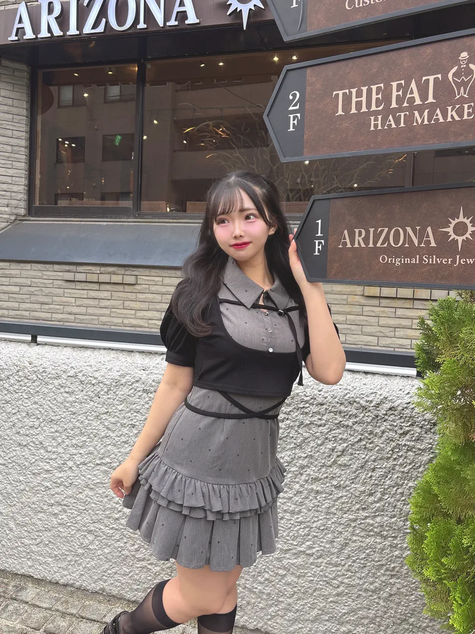 Cross Ribbon Hem Pleats Onepiece｜evelyn（エブリン）公式通販サイト
