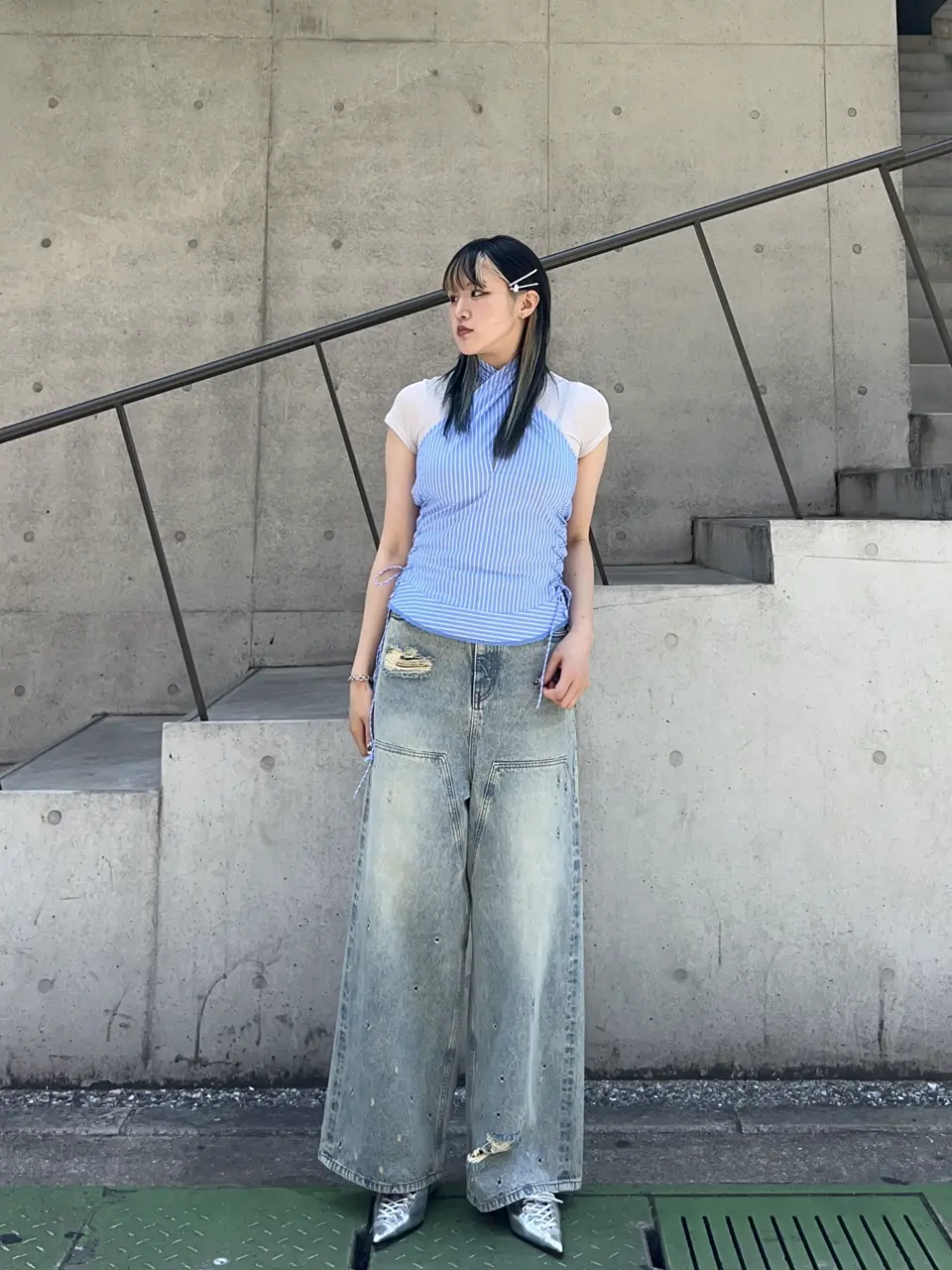 SALE】Side Lace Up Halter Neck Tops