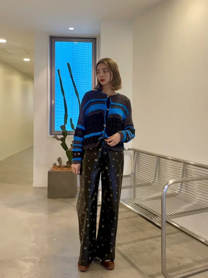 SALE】Vegan Leather Flower Print Pants
