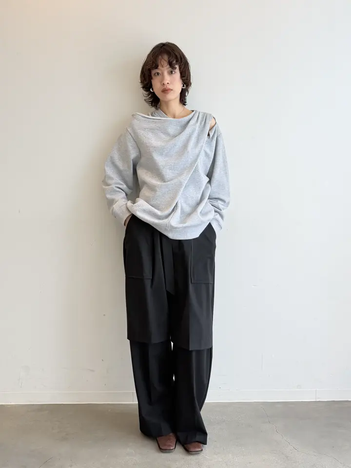 Twist Cut-Off Sweat Top