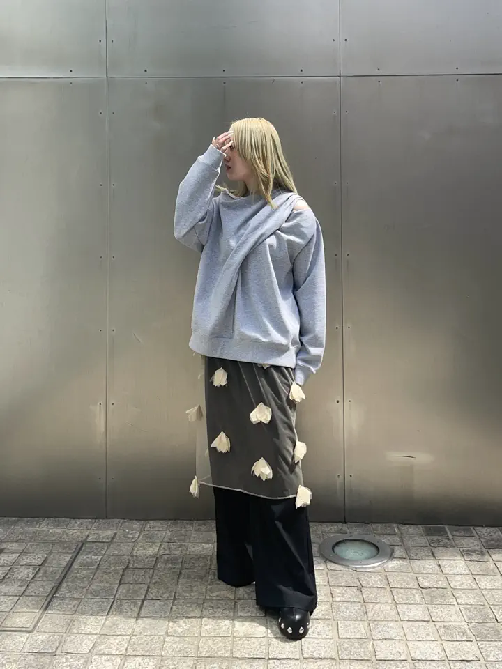 Twist Cut-Off Sweat Top