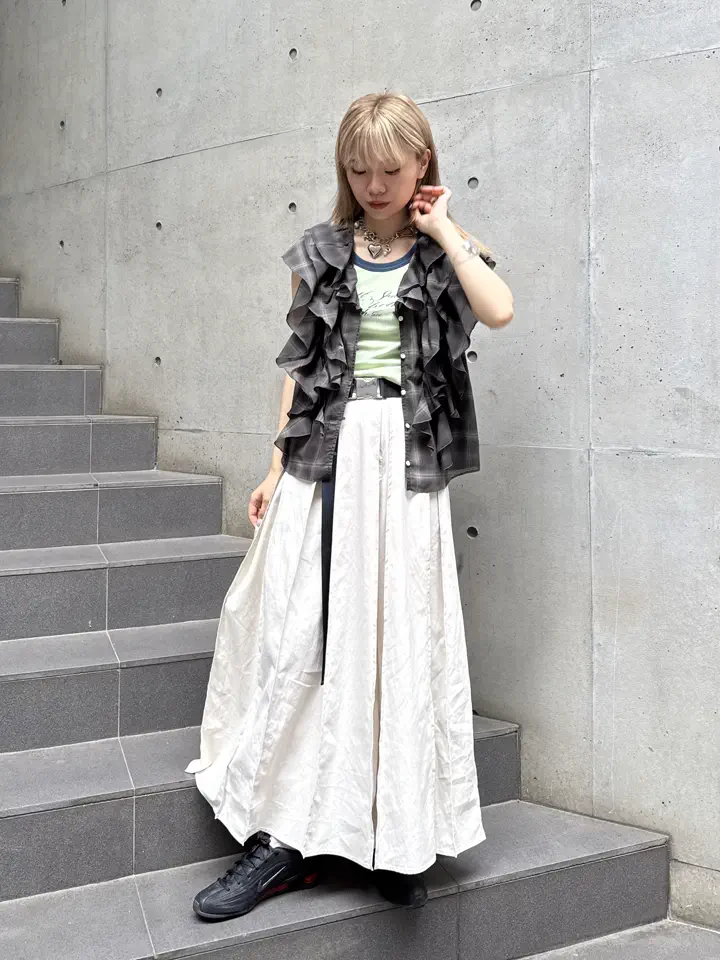 SALE】Ruffle Check Shirts