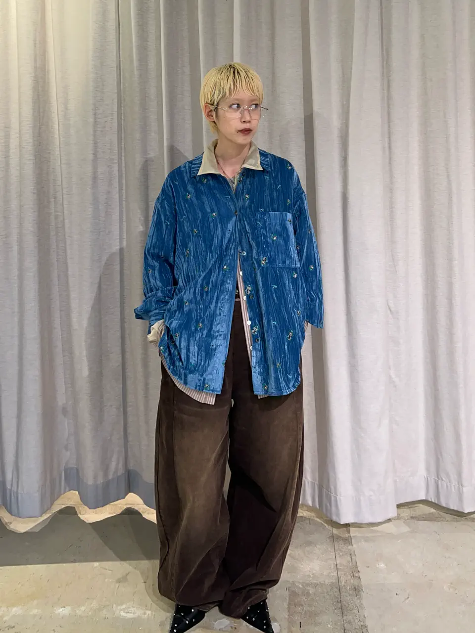 Flower Embroidery Velour Overshirt