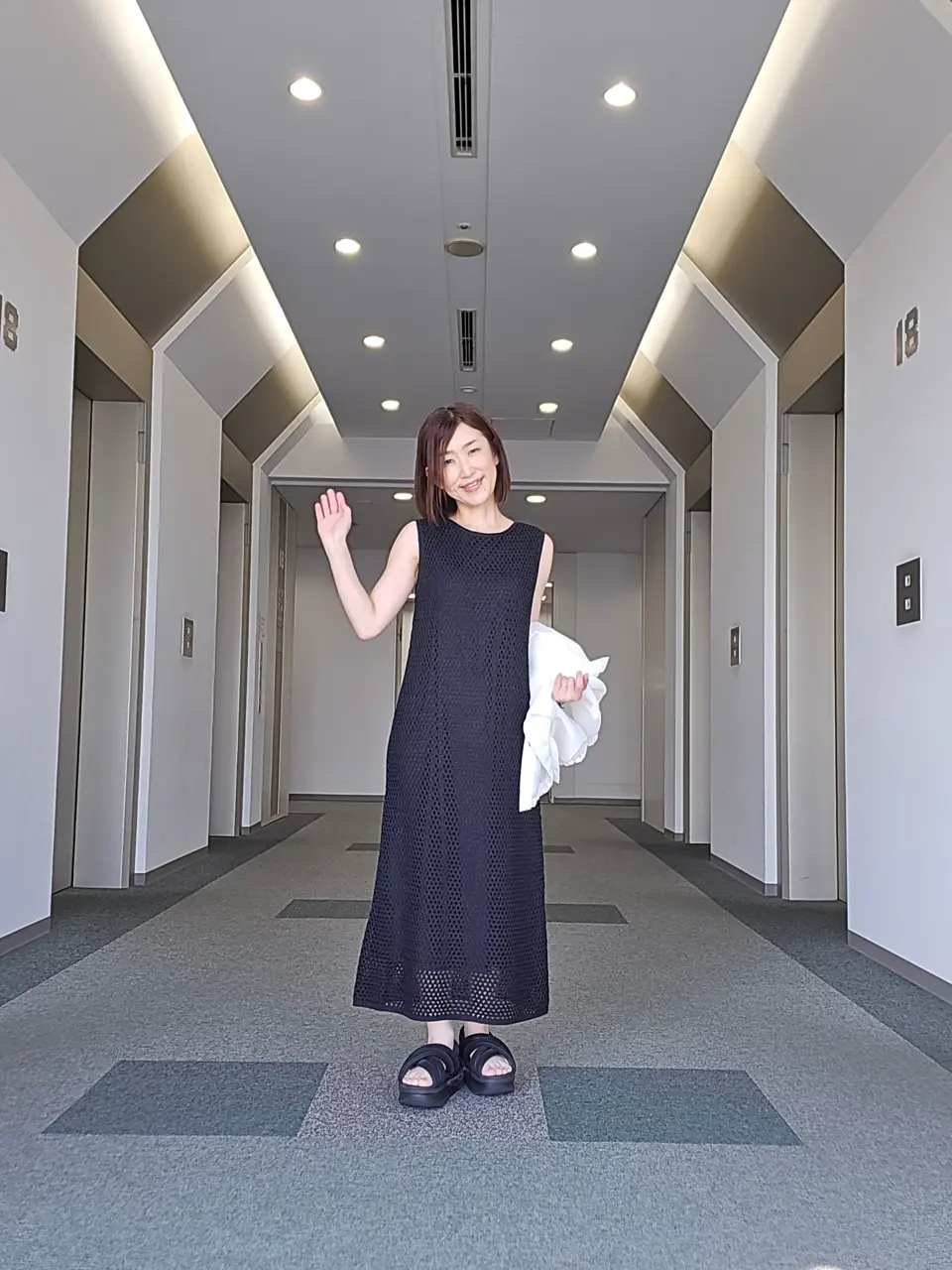 Laundry by Shelli Segal☆の美ラインメッシュワンピース Laundry by Shelli Segal☆の美ラインメッシュワンピース