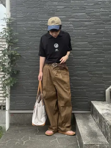 【値下げ】 VERSACE ベージュ チノパン ロールアップ可能（チノパンツを使っ パンツ