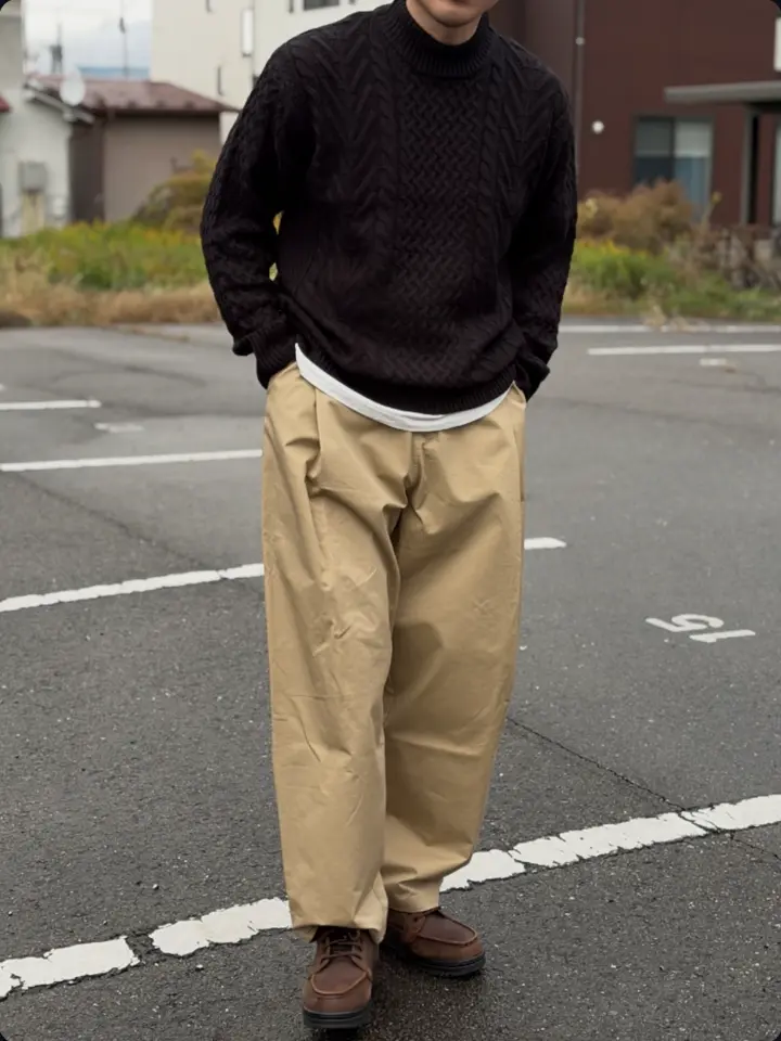 エクアドル製 モックネックニット　アランニット エクアドル製 モックネックニット アランニット