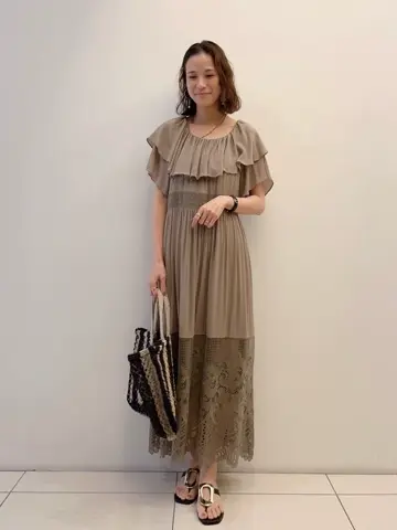 GRACE CONTINENTAL 亀田 未希 コーディネート画像