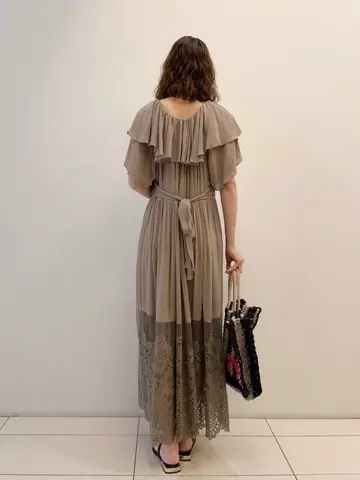 GRACE CONTINENTAL 亀田 未希 コーディネート画像