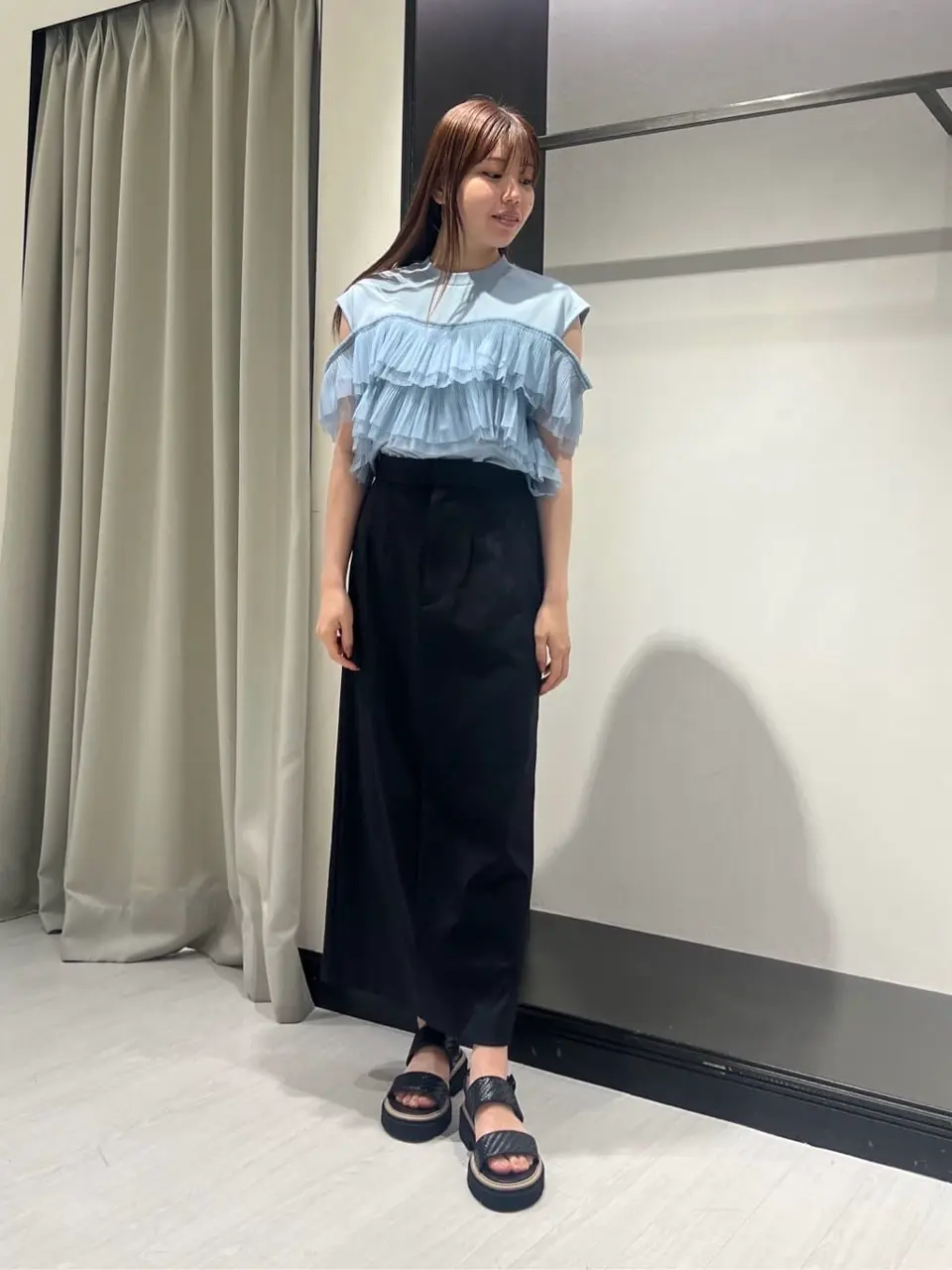 GRACE CONTINENTAL 赤坂 梨来 コーディネート画像