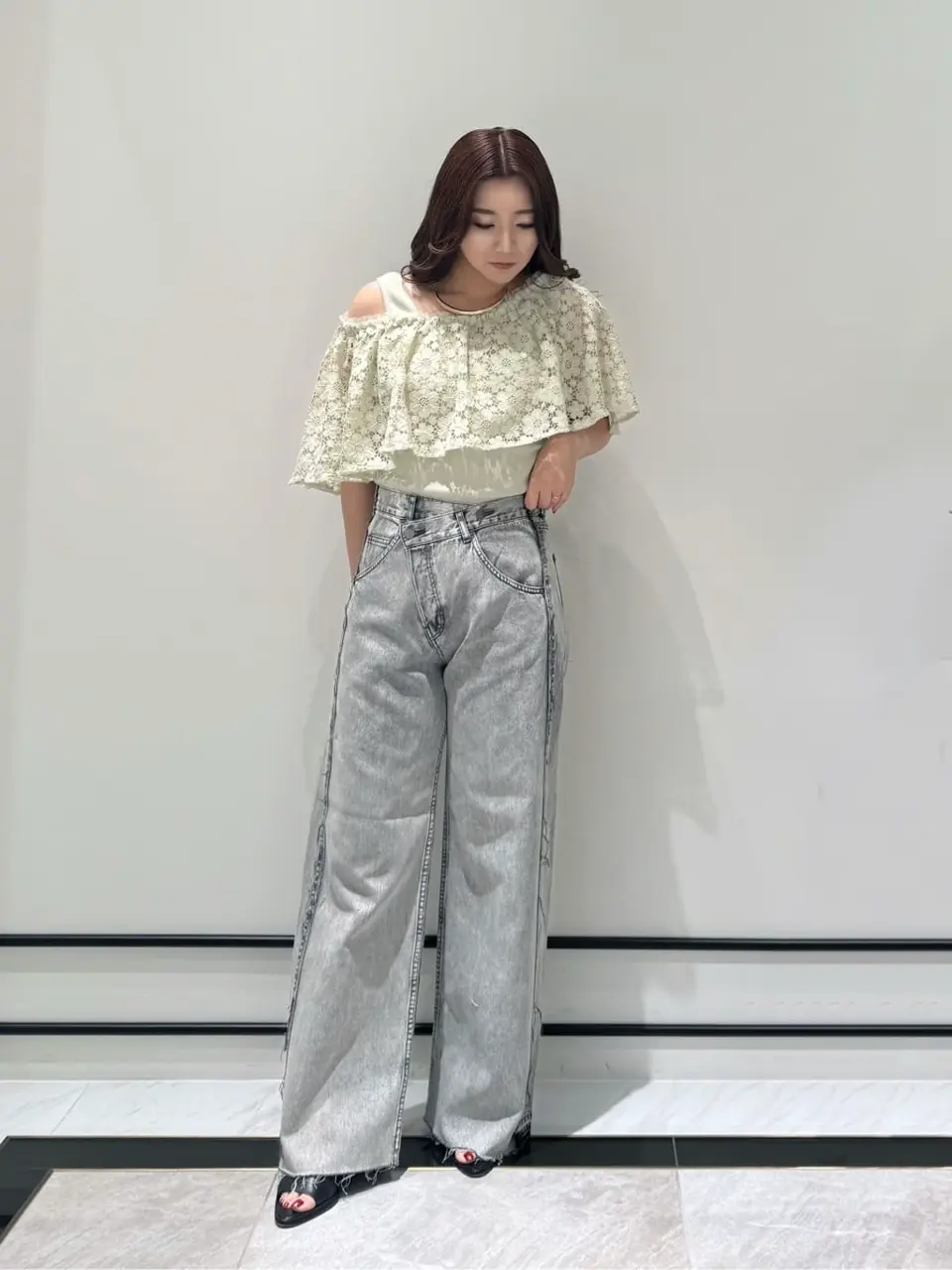 GRACE CONTINENTAL MOMOKO コーディネート画像