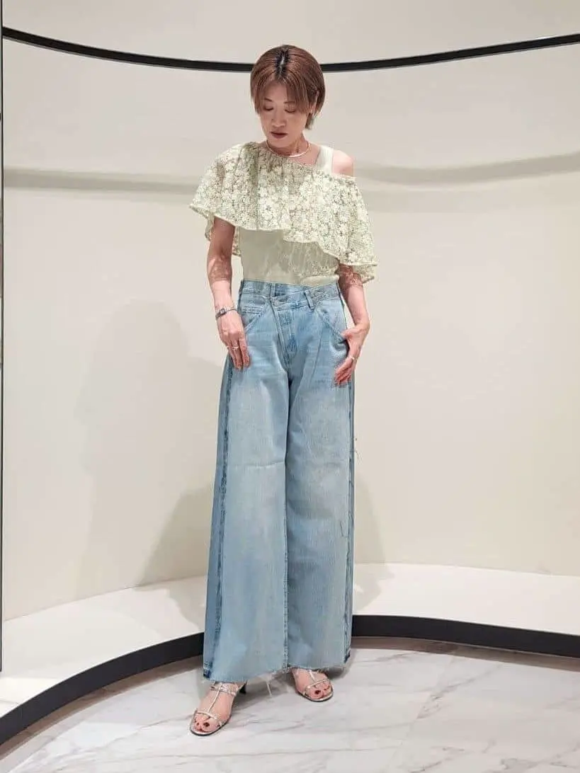 GRACE CONTINENTAL 今野　志保 コーディネート画像