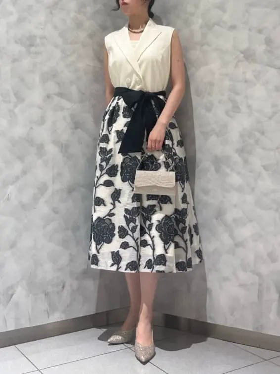 GRACE CONTINENTAL OZAWA コーディネート画像